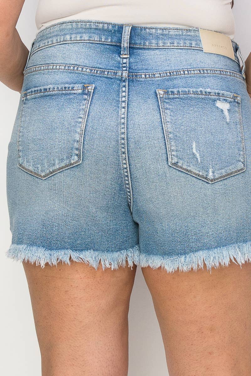 PLUS SIZE - HIGH RISE STRETCH SHORT JEANS