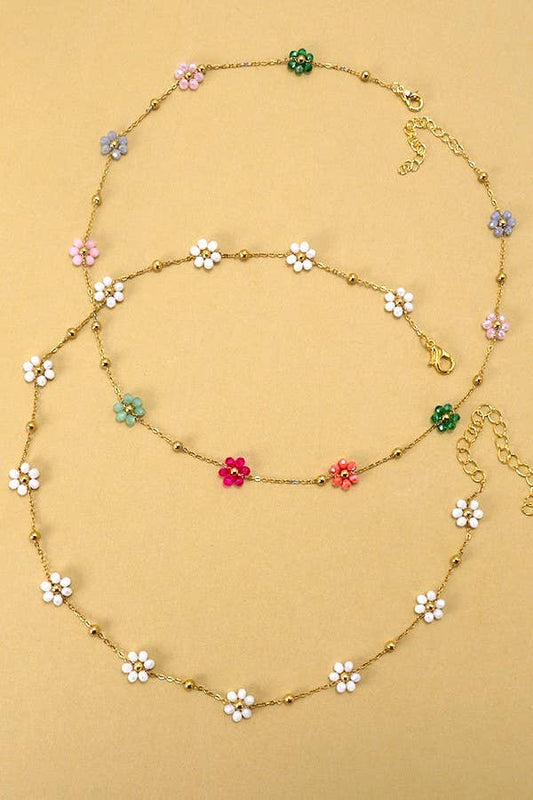SUMMER MULTI BEADED FLOWER CHARM NECKLACE