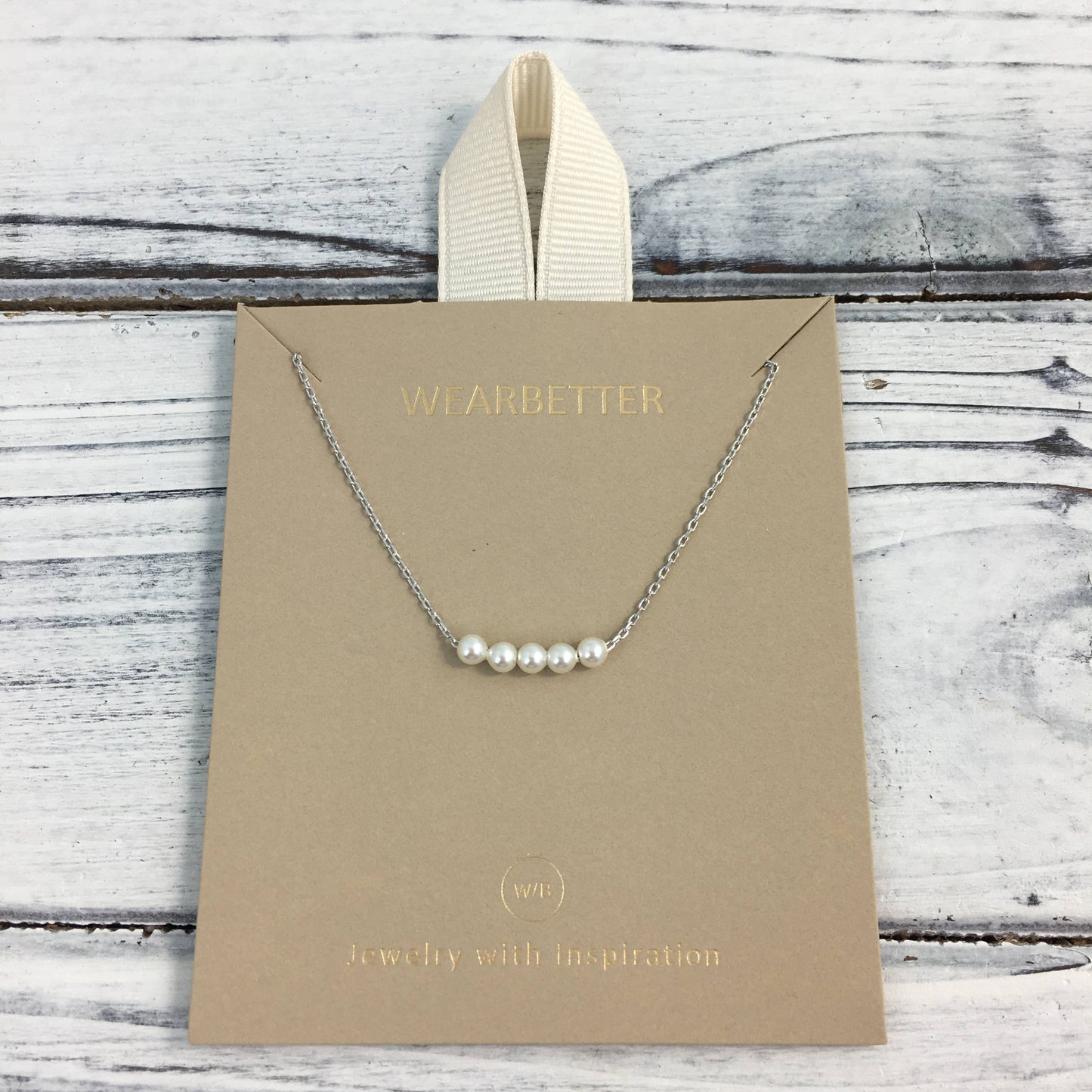Dainty 5-Pearl necklace