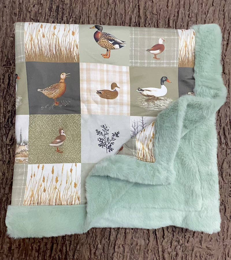 Duck duck baby blanket with mint faux fur.
