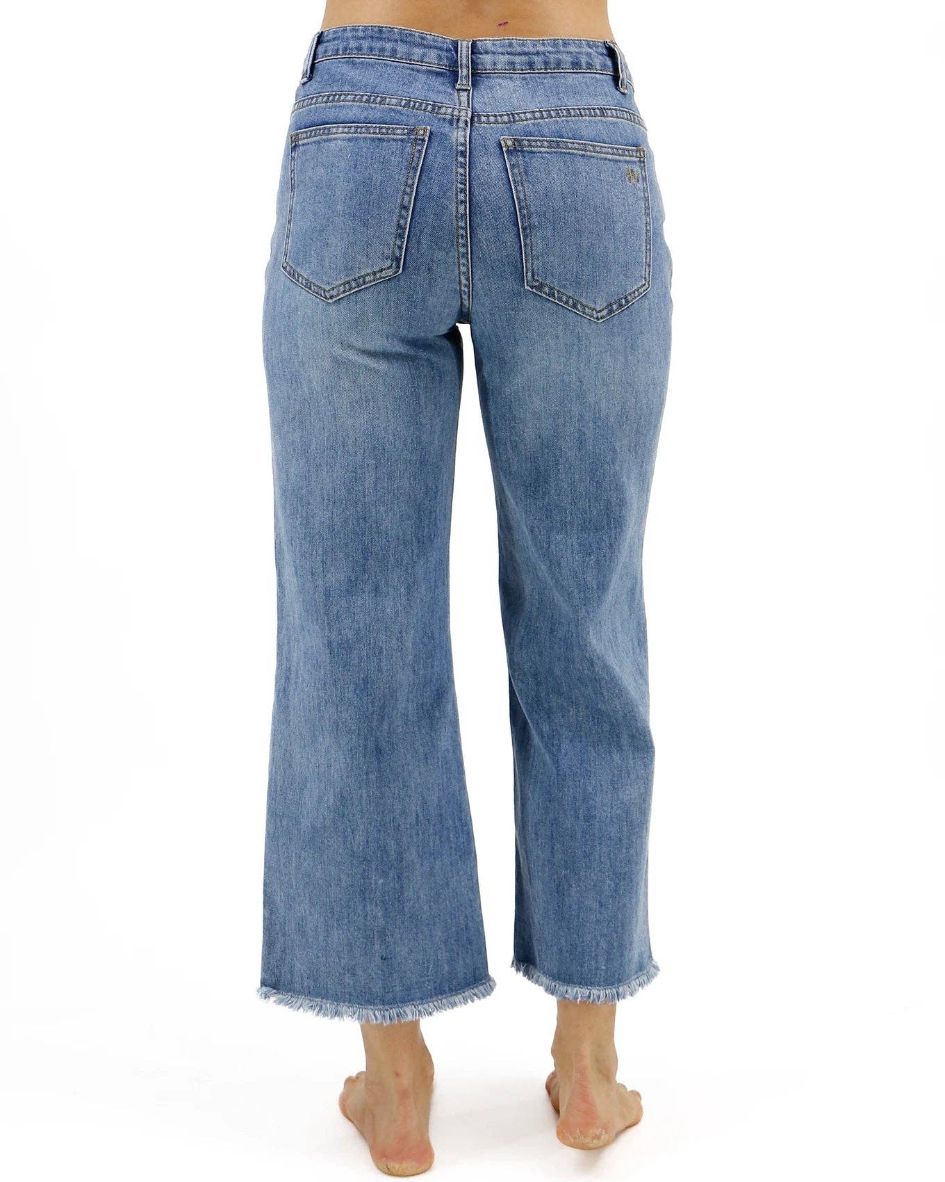 Mel's Fave Cropped Wide Leg Jeans in Non Distressed Mid-Wash