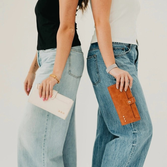 Essentials Carryall Wallet