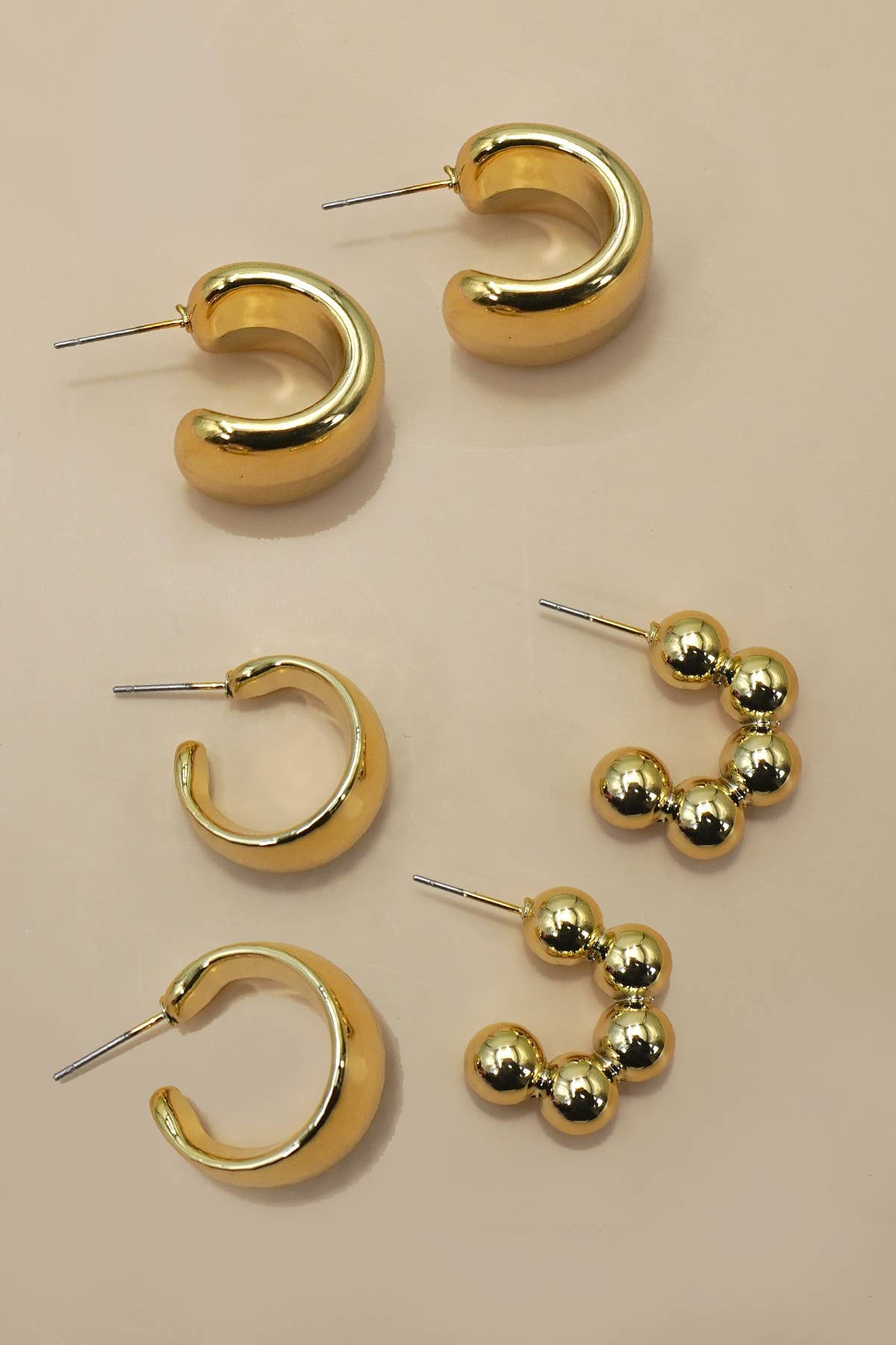 CLASSIC HOOP EARRINGS