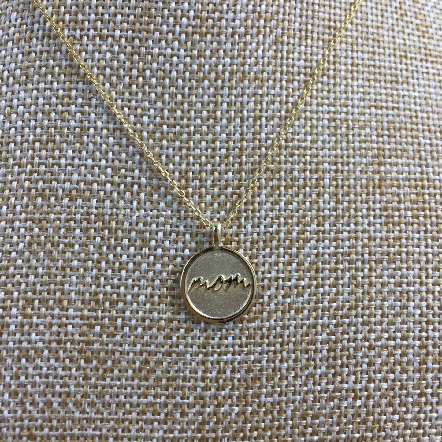 Dainty “Mom” circle necklace 