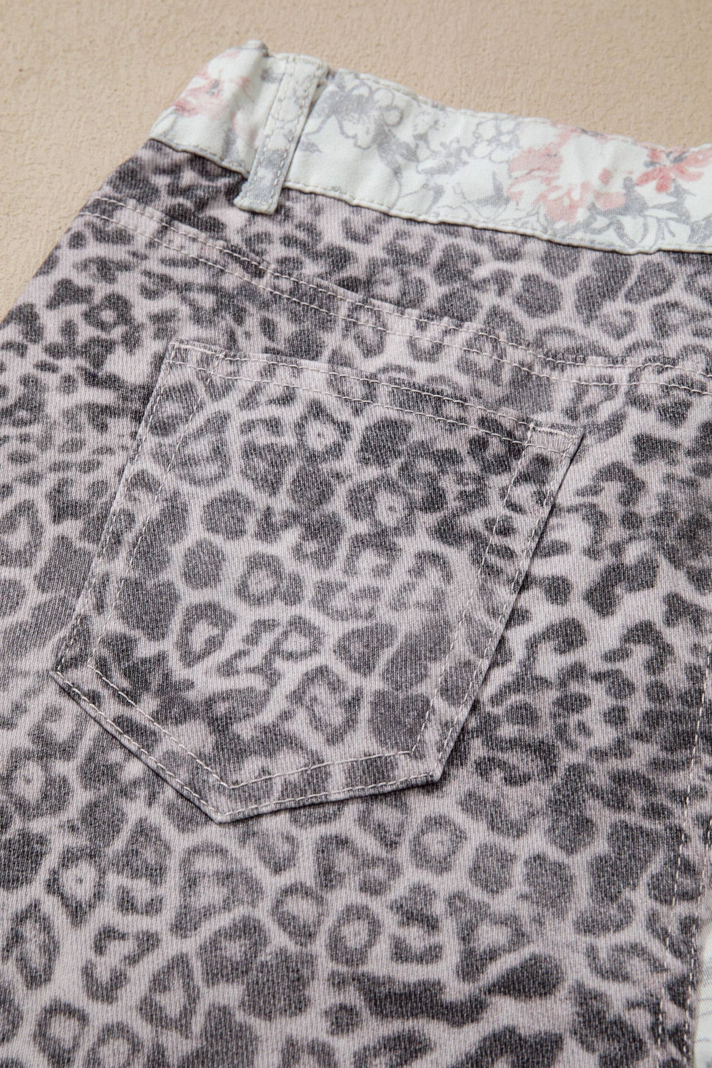 Western Leopard Frayed Edge Wide Leg High Waist Jeans