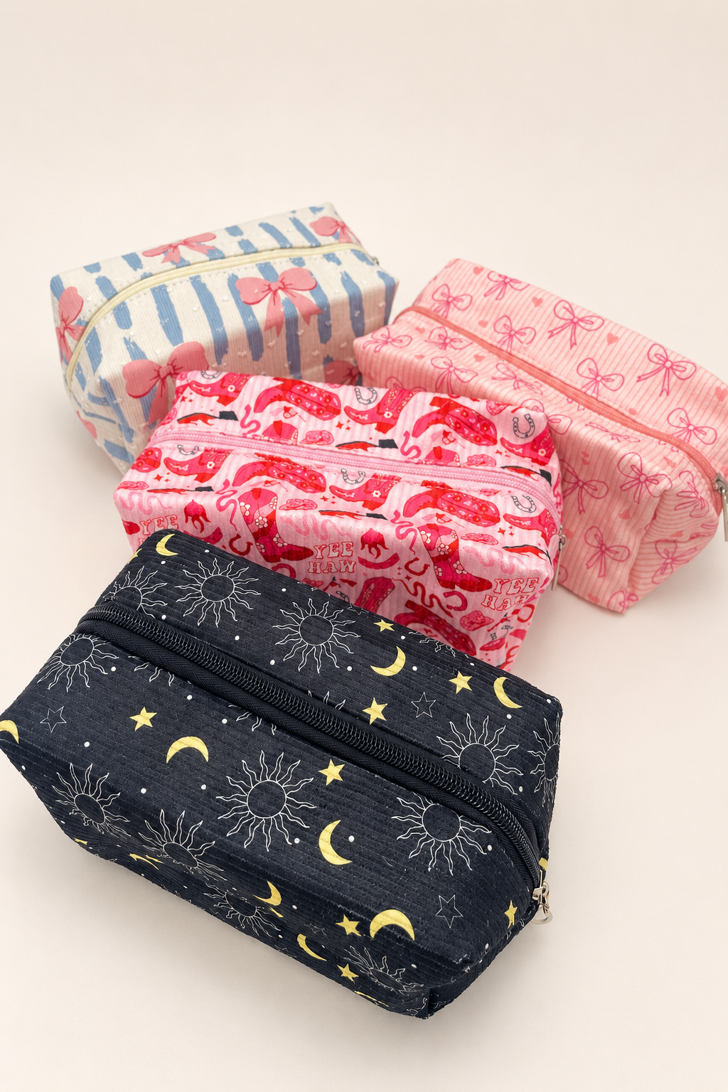 STRAWBERRY WESTERN BOW MAKEUP COSMETIC POUCH BAG