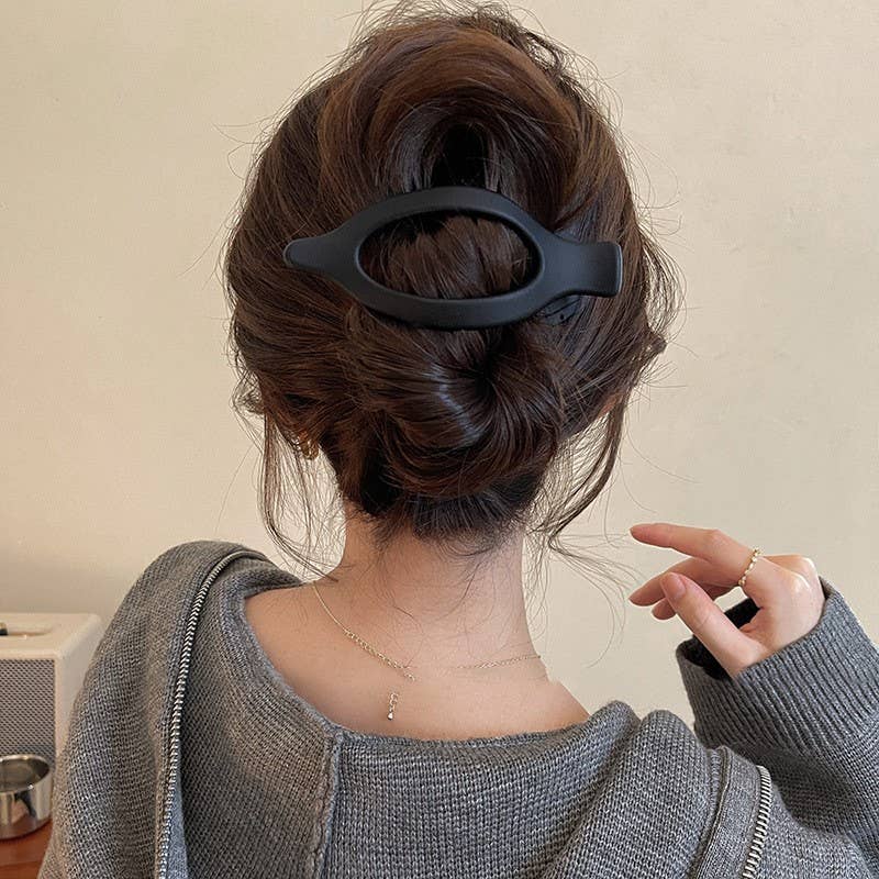 OVAL LAY DOWN FLAT HAIR CLAW CLIPS