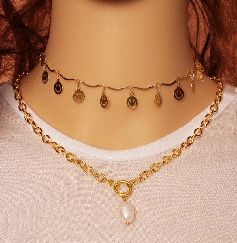 Oval Gold Chain Necklace with Pearl Pendant