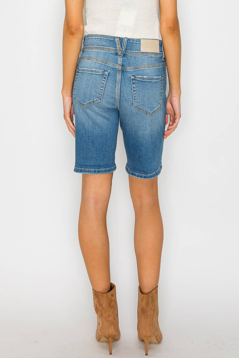 HIGH RISE DOUBLE BUTTON WIDE WAISTBAND BERMUDA