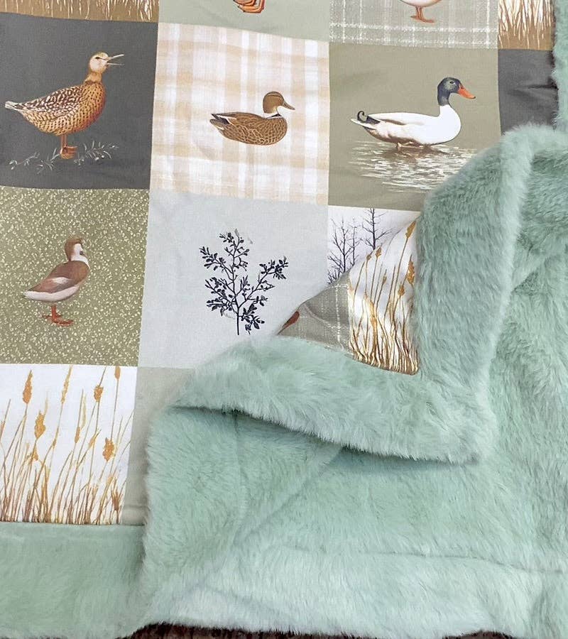 Duck duck baby blanket with mint faux fur.