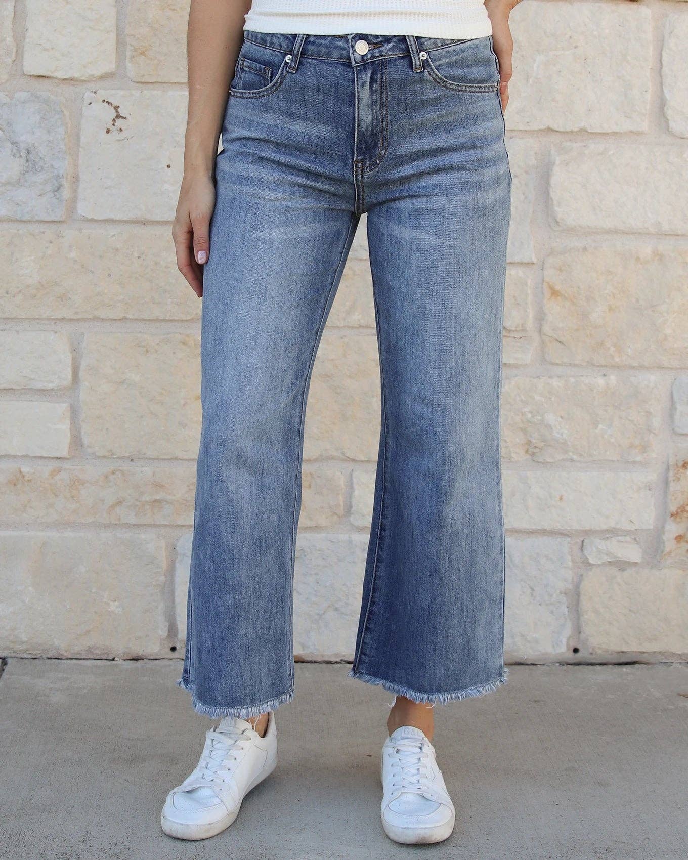 Mel's Fave Cropped Wide Leg Jeans in Non Distressed Mid-Wash